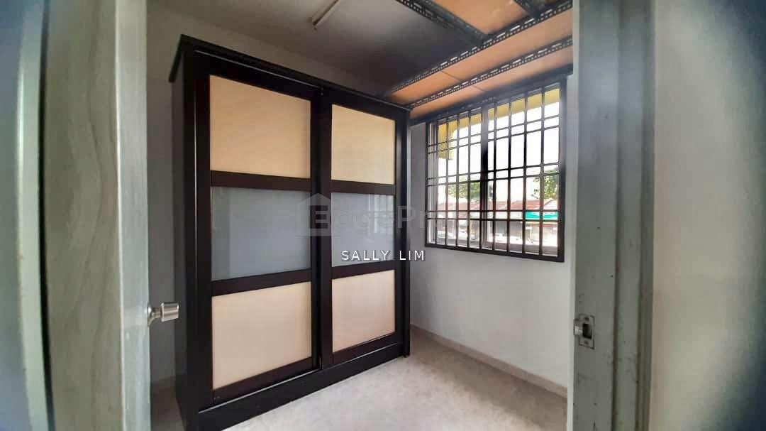 Taman Rinting Masai Low Cost Flat Corner Unit For Sale, Johor, Masai
