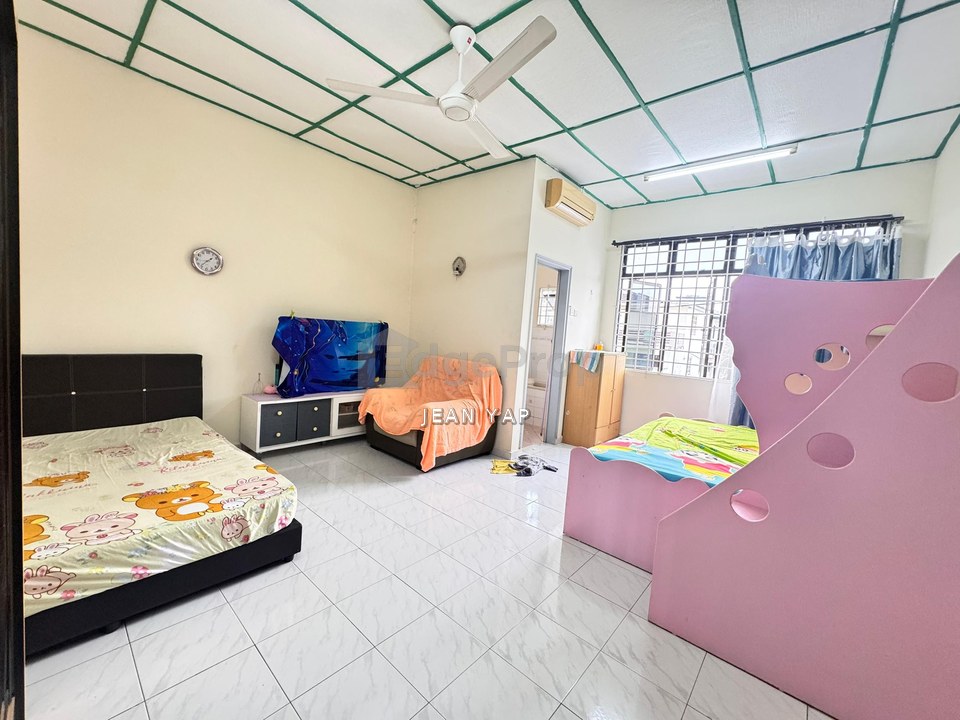 Jalan Saga Desa Cemerlang Double Storey, Johor, Ulu Tiram
