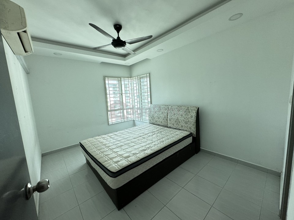 Residensi Laguna Biru 2 Taman Tasik Biru, Kundang, Sg Buloh For Sale, Selangor, Rawang