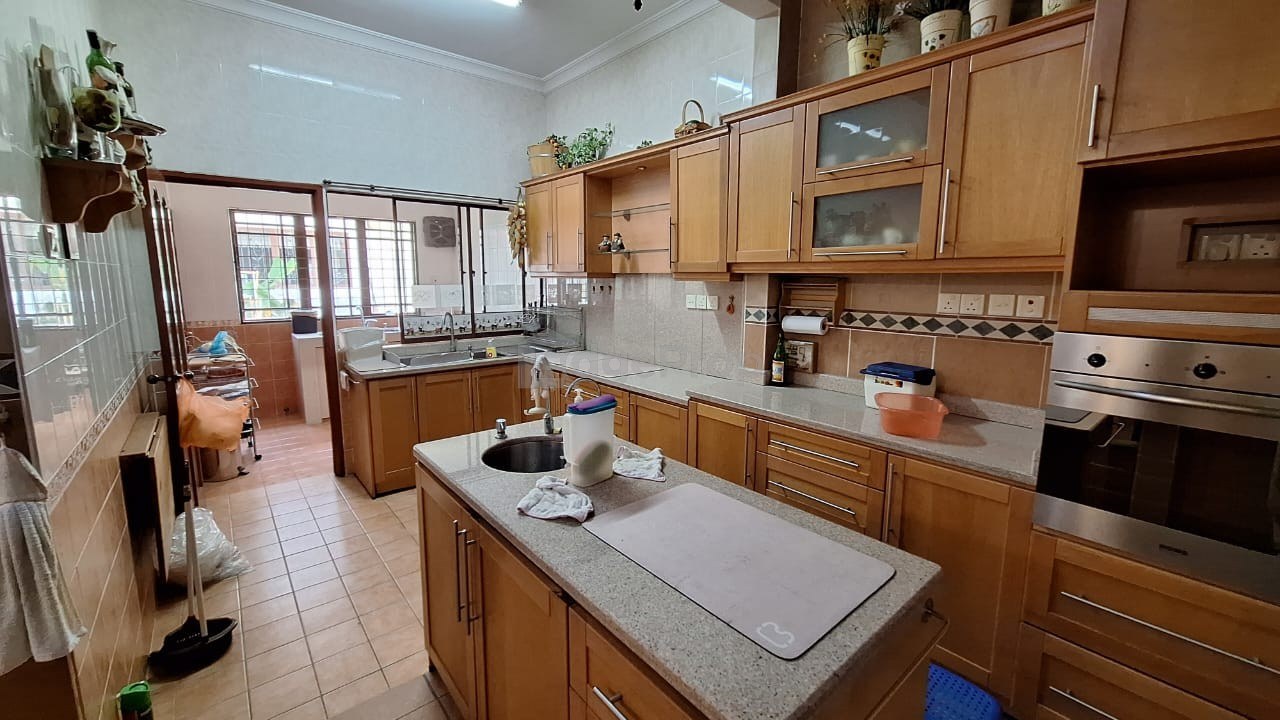 For sale Fully Furnished Putra Indah, Putra Bahagia, Putra Permai, Putra Bistari, Selangor, Subang Jaya