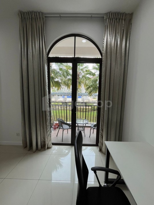 GROUND FLOOR ALMOST FULLY FURNISHED , Selangor, Cyberjaya