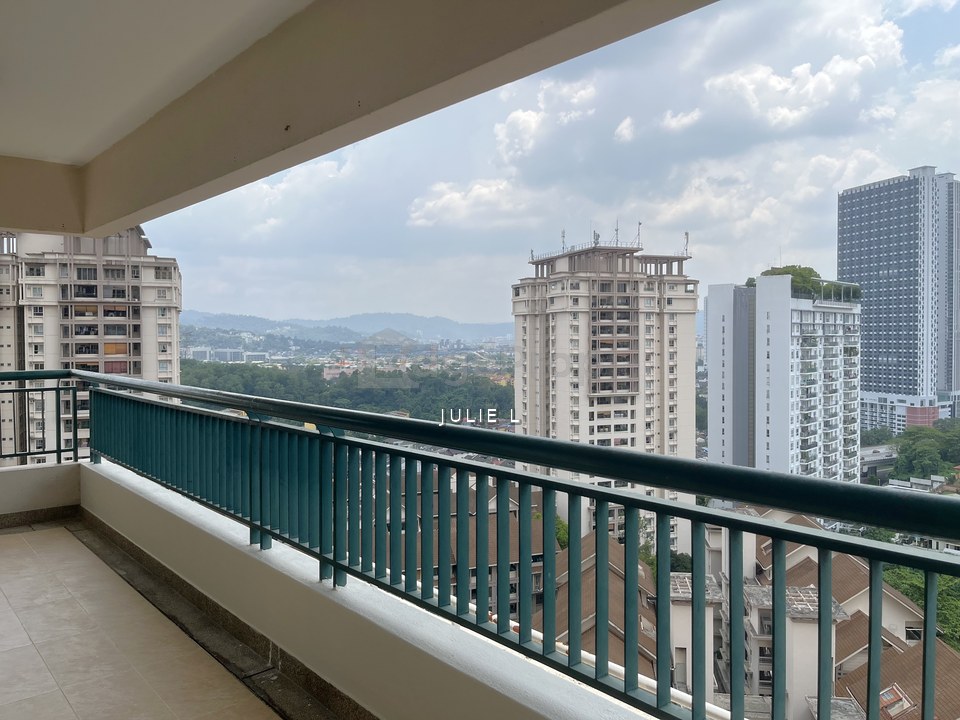 Seri Maya Condominium HIgh Floor, Corner Unit 1,786 sqft with KL Skyscrapper Views, Kuala Lumpur, Taman Setiawangsa