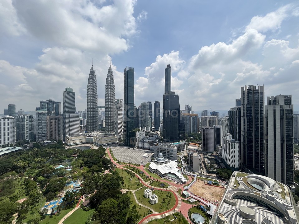 The Binjai on The Park : Prestigeous Penthouse, full floor unit -5,629 sqft. Panaromic KLCC skyscrapper views. Price Negotiable!, Kuala Lumpur, KLCC