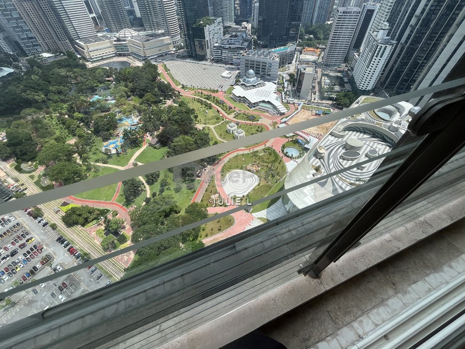The Binjai on The Park : Prestigeous Penthouse, full floor unit -5,629 sqft. Panaromic KLCC skyscrapper views. Price Negotiable!, Kuala Lumpur, KLCC