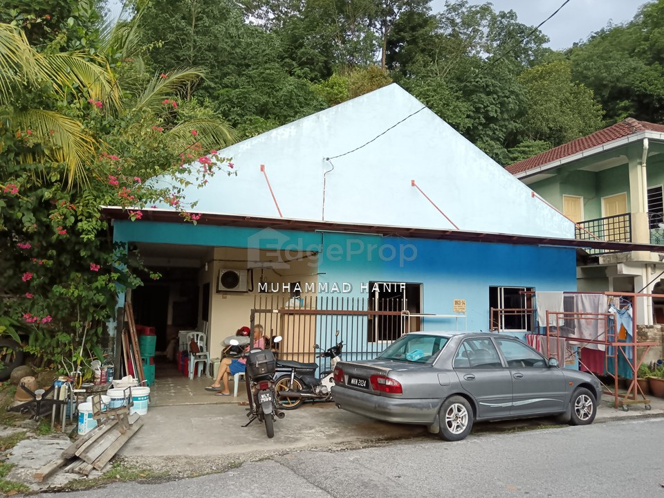 Kampung Tengah, Gombak
