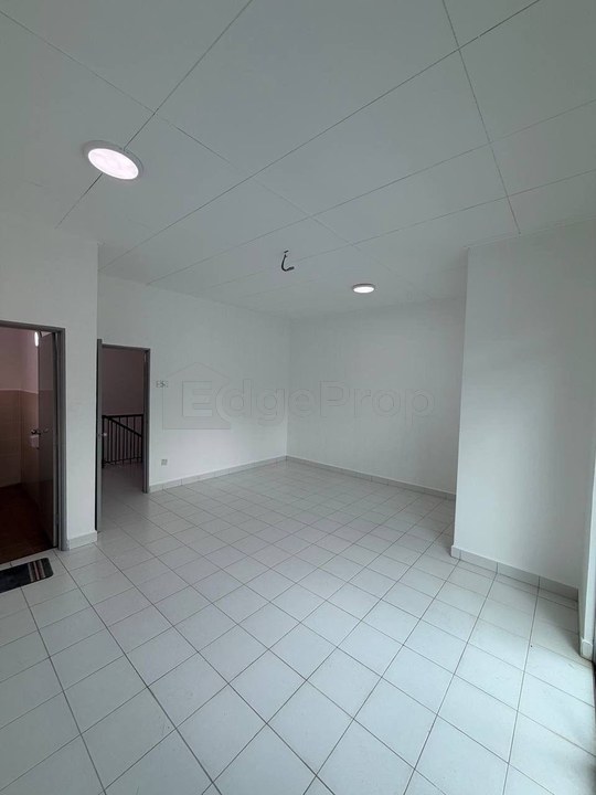 Tebrau Double Storey Endlot, Johor, Johor Bahru