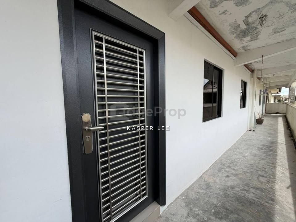 Taman Pontian Utama Flat For Sale Fully Renovated Level 4 Unit, Johor, Pontian