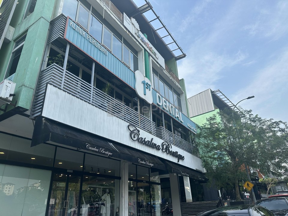 Bukit Jelutong
