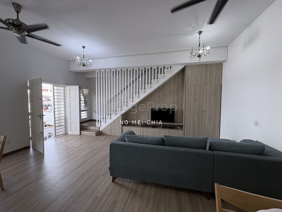 Tastefully renovated, practical layout, very well maintained house, equipped with dry & wet kitchen, Selangor, Setia Alam/Alam Nusantara