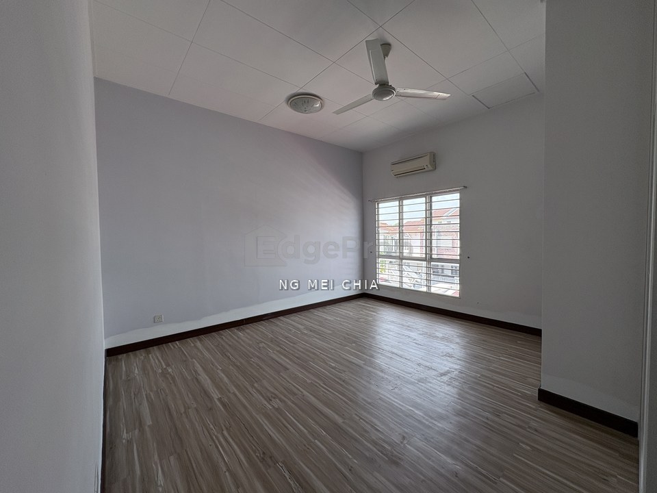 Tastefully renovated, practical layout, very well maintained house, equipped with dry & wet kitchen, Selangor, Setia Alam/Alam Nusantara