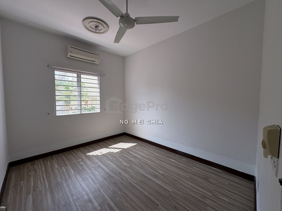 Tastefully renovated, practical layout, very well maintained house, equipped with dry & wet kitchen, Selangor, Setia Alam/Alam Nusantara