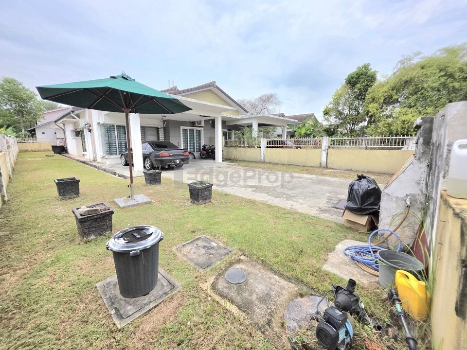 TANAH LUAS- SEMI D TAMAN BENTARA JLN MERBUK BATU 9, Selangor, Telok Panglima Garang