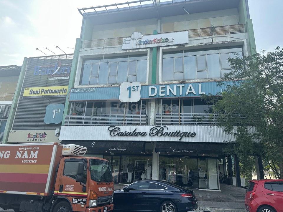Bukit Jelutong