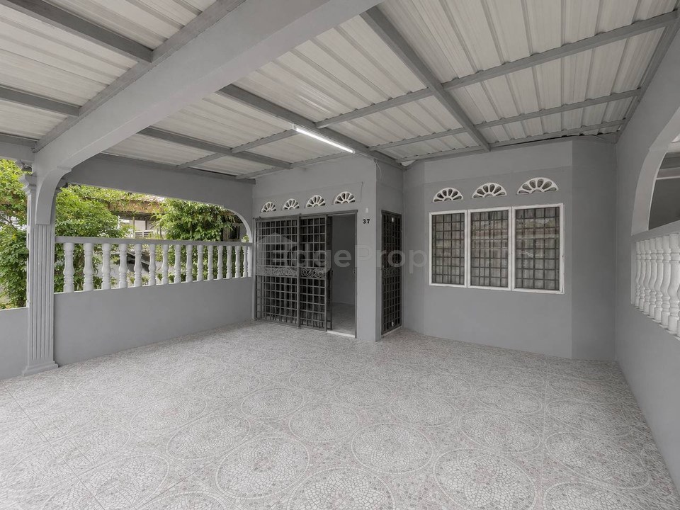 REFURBISHED- DOUBLE STOREY TAMAN BANTING BARU, Selangor, Banting