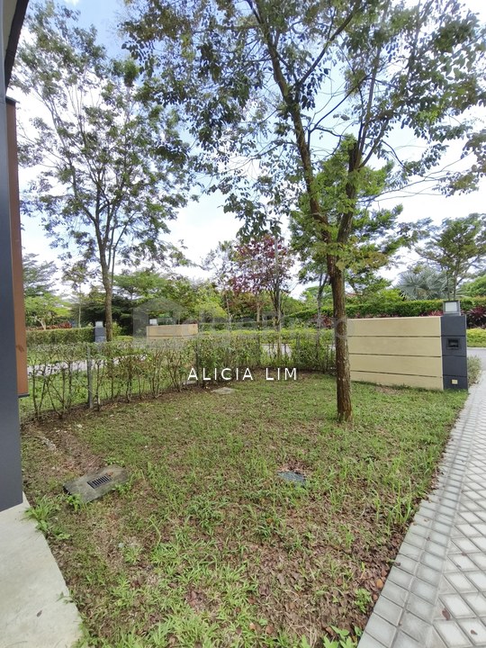 Golf Villa 2 Storey Cluster House For Sale, Johor, Gelang Patah