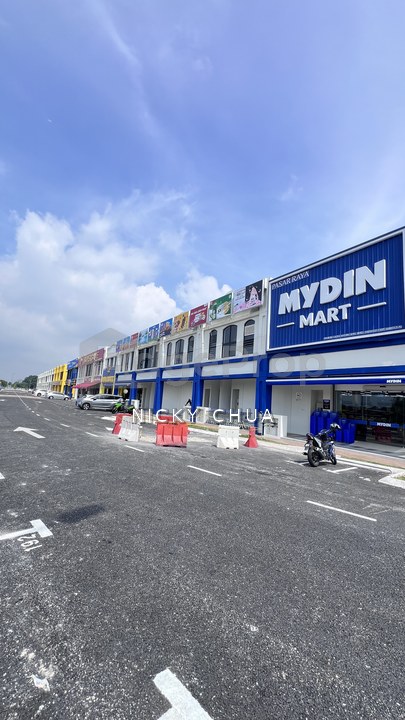 Semenyih Bangi Serene Square End Lot Shop For Rent, Selangor, Bangi