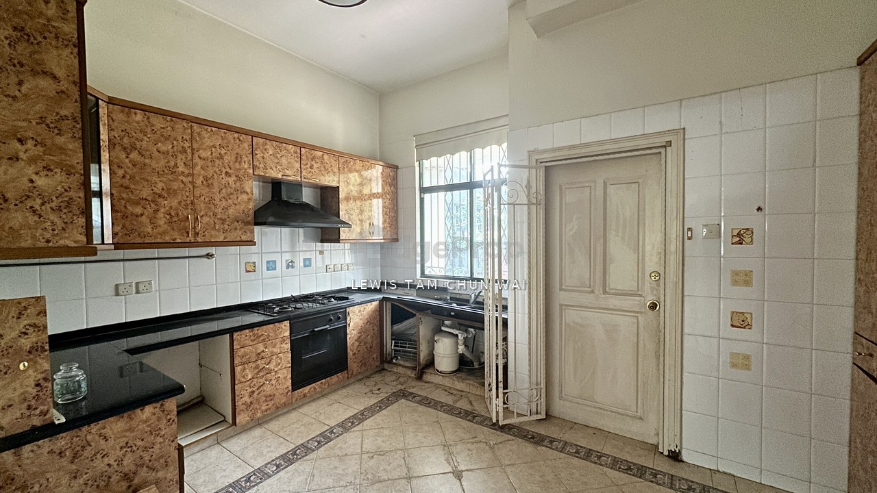 3sty freehold Semi D, big size, limited unit and original condition, Kuala Lumpur, Bangsar