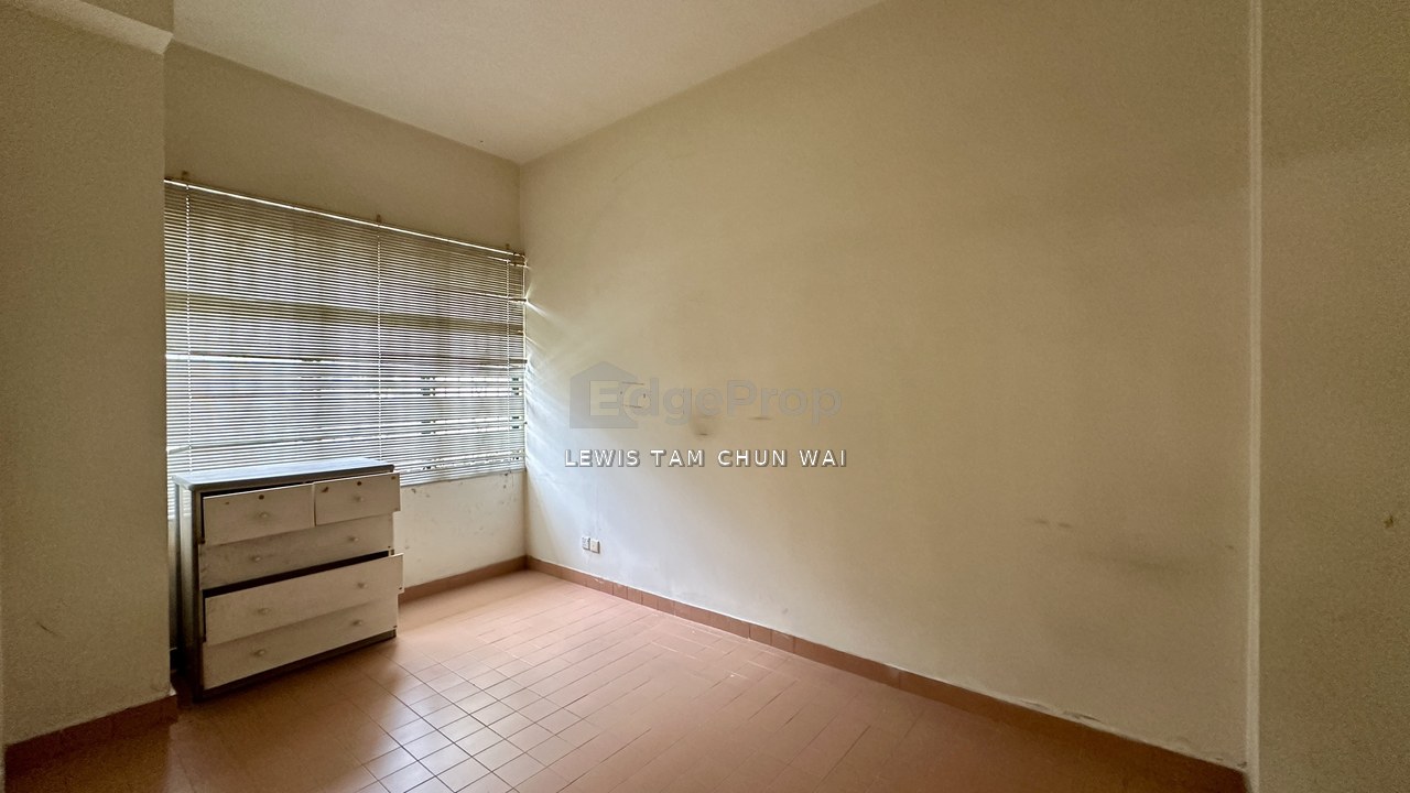 3sty freehold Semi D, big size, limited unit and original condition, Kuala Lumpur, Bangsar