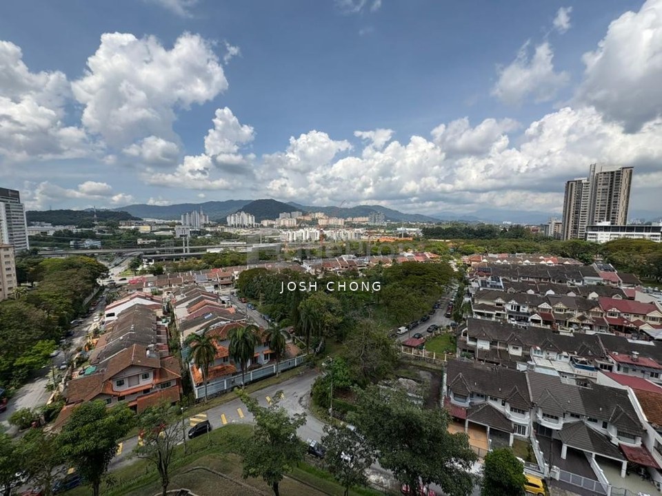 Beautiful Home Greenery View Walking To Private School and Ativo Plaza, Selangor, Bandar Sri Damansara