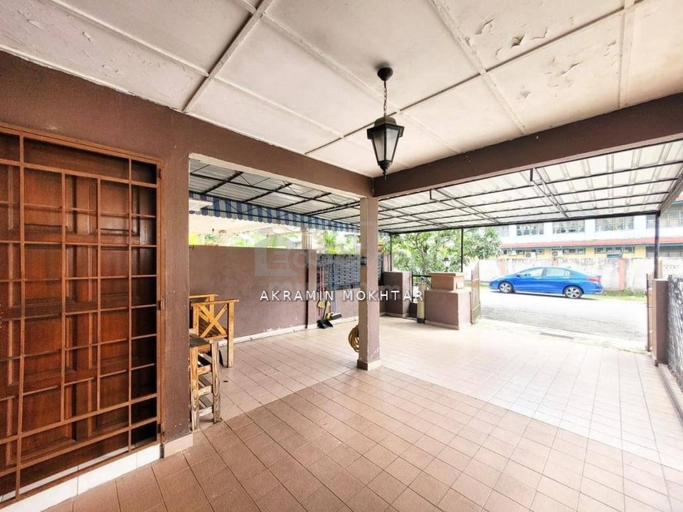 Fully Furnished Double Storey Taman Puchong Utama, Selangor, Puchong