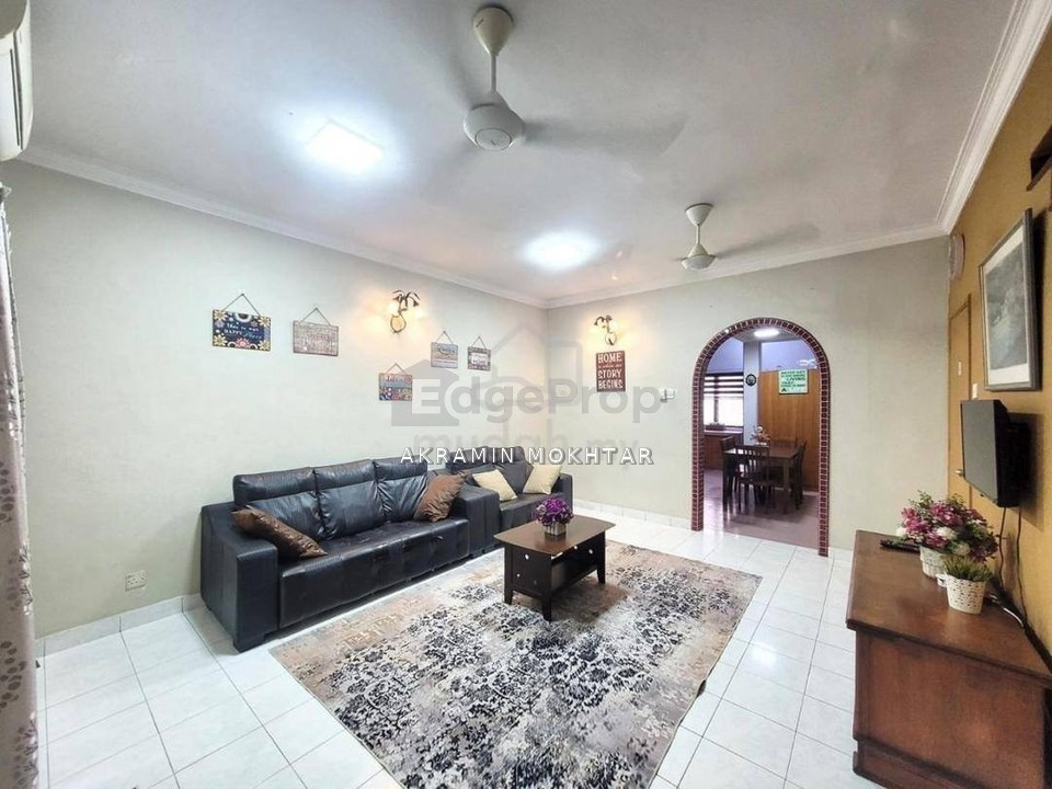 Fully Furnished Double Storey Taman Puchong Utama, Selangor, Puchong