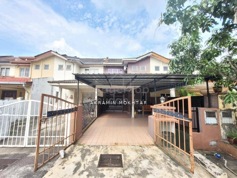 Fully Furnished Double Storey Taman Puchong Utama, Selangor, Puchong