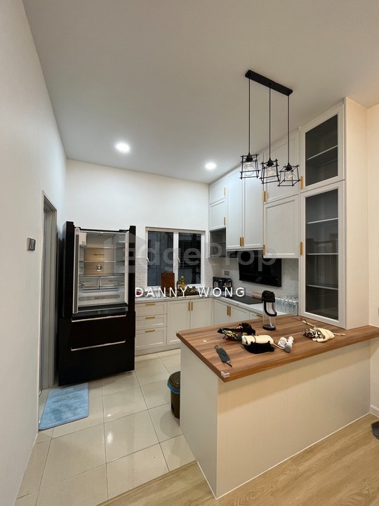 Jalan TTP 3 Taman Tasik Puchong, Selangor, Puchong