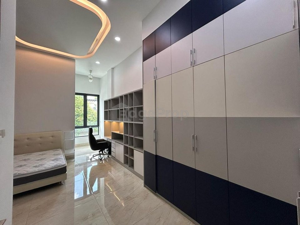 Beautiful Bungalow in Country Heights Damansara For Sale, Kuala Lumpur, Country Heights Damansara