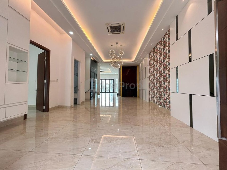 Beautiful Bungalow in Country Heights Damansara For Sale, Kuala Lumpur, Country Heights Damansara