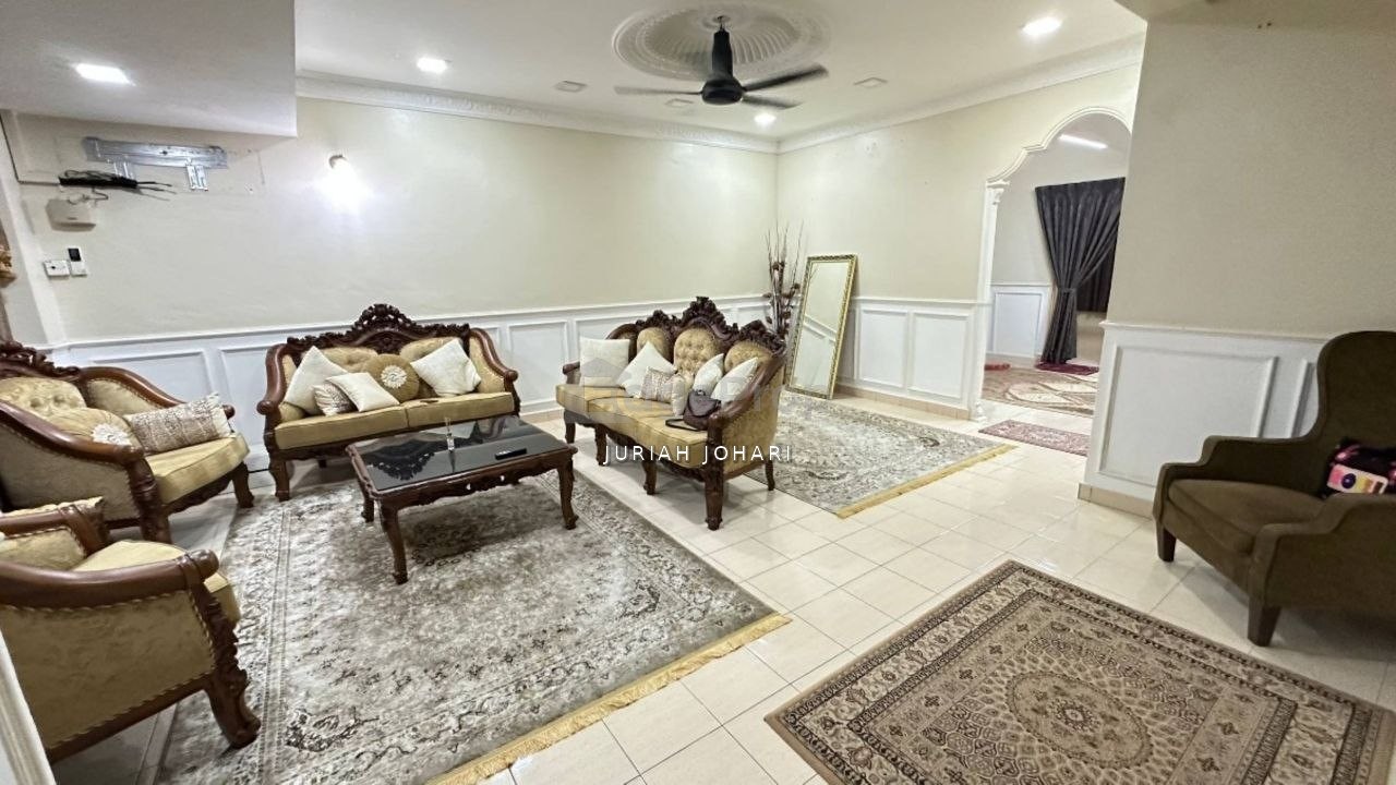 Fully furnished 2 Storey, bandar putra permai, seri kembangan, Selangor, Seri Kembangan
