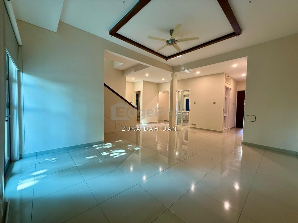 LAKE VIEW! Ground Floor Duplex Townhouse @ Avenue 2, Lake Valley, Bandar Tun Hussein Onn, Cheras, Selangor, Cheras