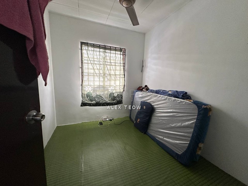 Taman Nusantara Double Storey Medium Cost For Sale/ Gelang Patah, Johor, Gelang Patah