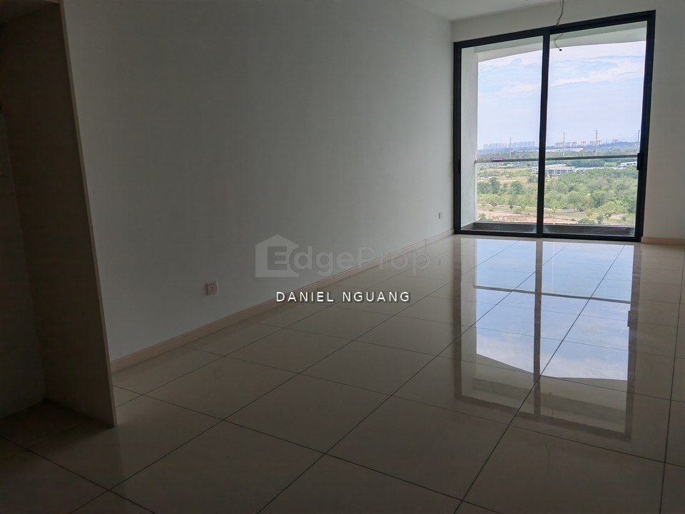 The M @ Medini Macrolink