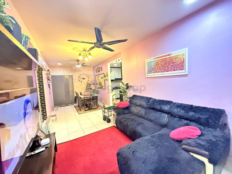 Apartment Laguna Biru 2,Tasik Biru, Kundang Rawang , Selangor, Rawang