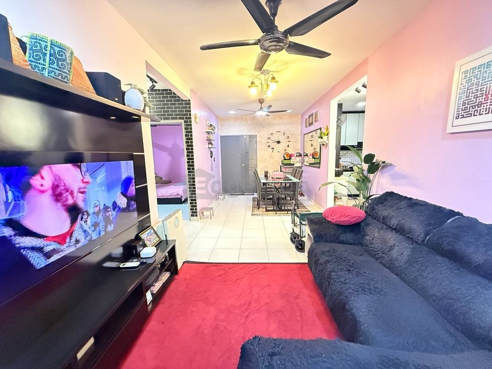 Apartment Laguna Biru 2,Tasik Biru, Kundang Rawang , Selangor, Rawang