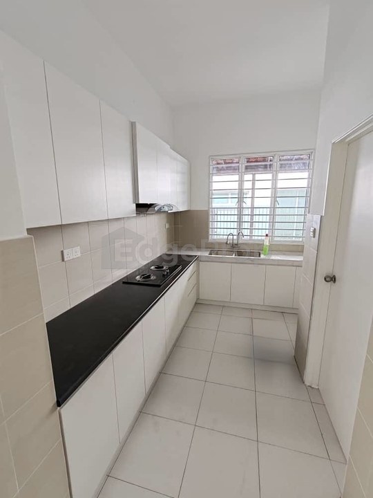 2 Storey Bungalow House Taman Equine Seri Kembangan, Selangor, Seri Kembangan