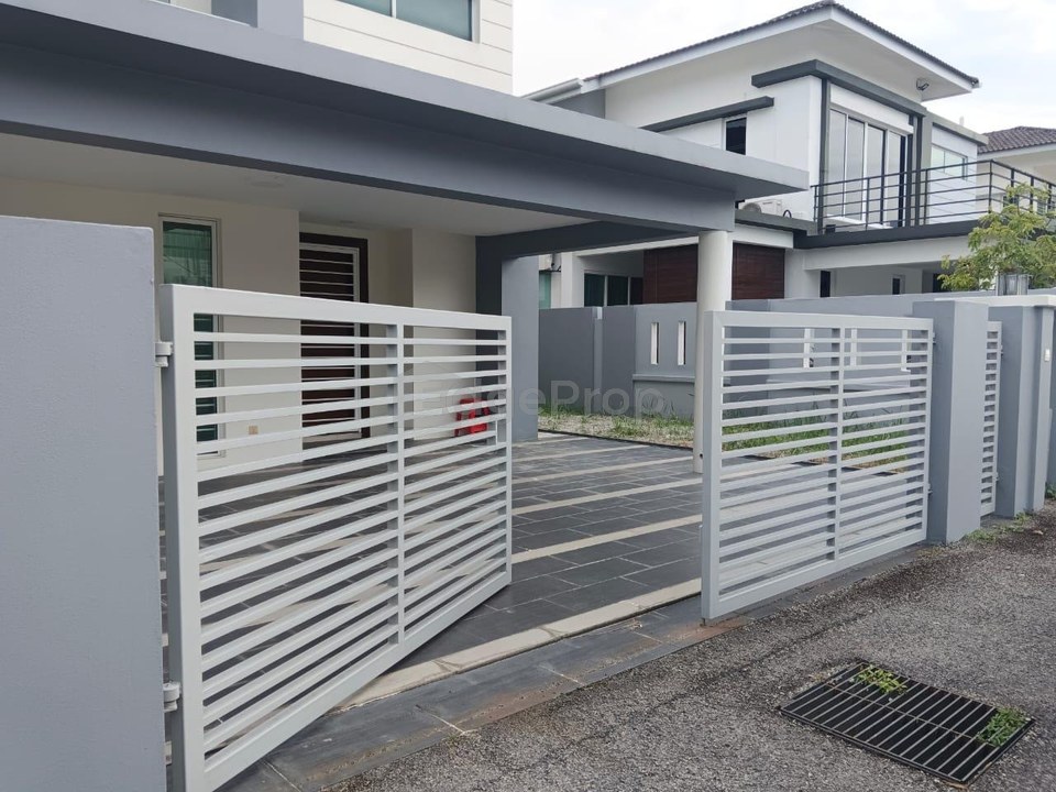 2 Storey Bungalow House Taman Equine Seri Kembangan, Selangor, Seri Kembangan
