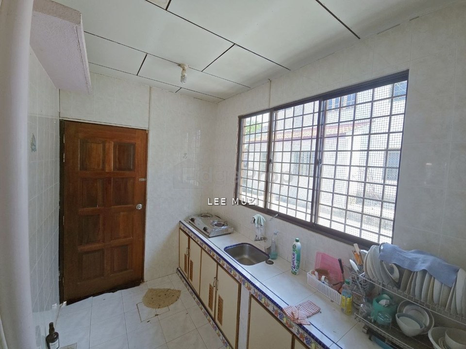 TAMAN DAMAI KUALA KANGSAR PERAK FREEHOLD PARTIAL FURNISHED PRIME AREA DOUBLE STOREY HOUSE FOR SALE, Perak, Kuala Kangsar