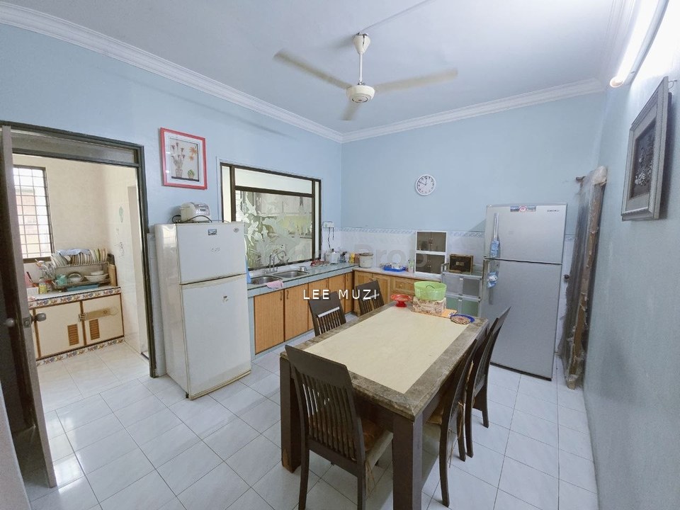 TAMAN DAMAI KUALA KANGSAR PERAK FREEHOLD PARTIAL FURNISHED PRIME AREA DOUBLE STOREY HOUSE FOR SALE, Perak, Kuala Kangsar