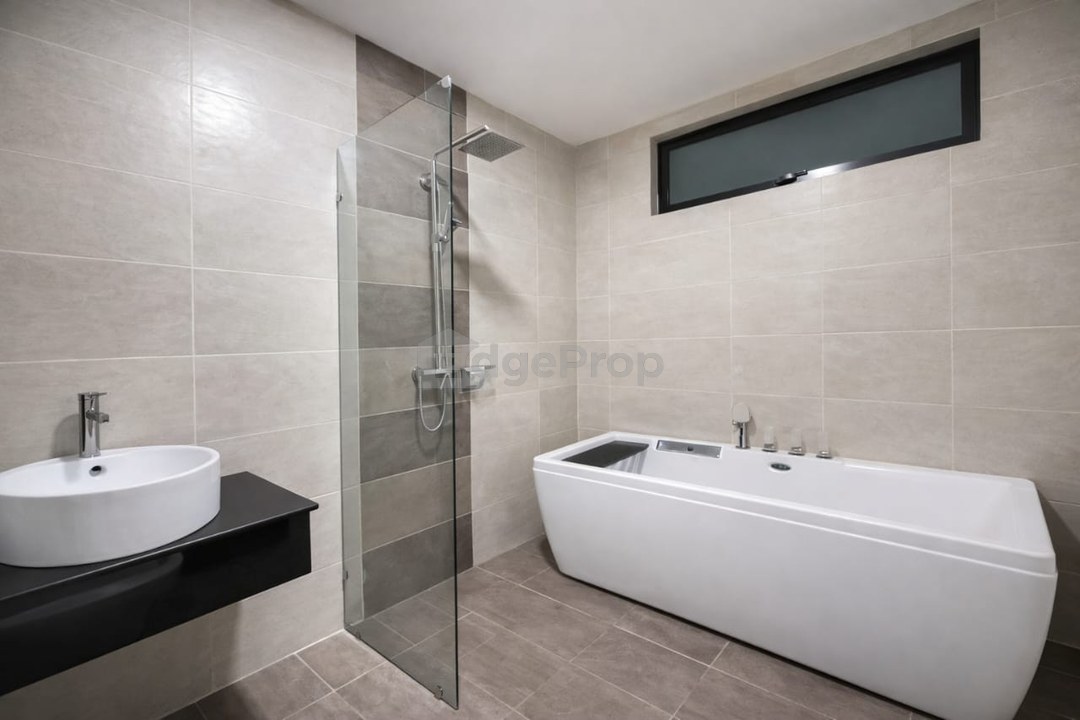 Full Loan 2bed 2bath Molek Regency Condo 1005sqft Good Condition, Johor, Johor Bahru