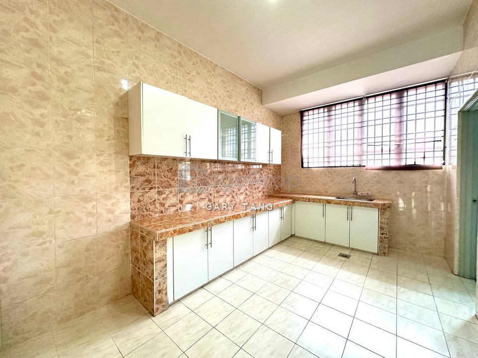 menglembu ipoh, double storey terrace house, good condition, Perak, Kinta