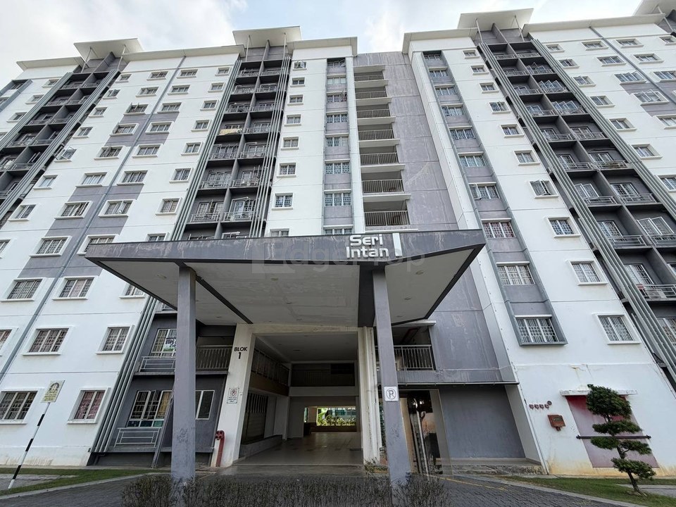 Seri Intan Apartments @ Setia Alam