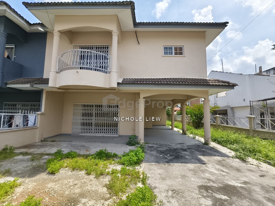 (MRT STATION + HUGE EXTRA LAND) 2 STOREY SEMI-D @ TAMAN HIJAU, KAJANG, Selangor, Kajang