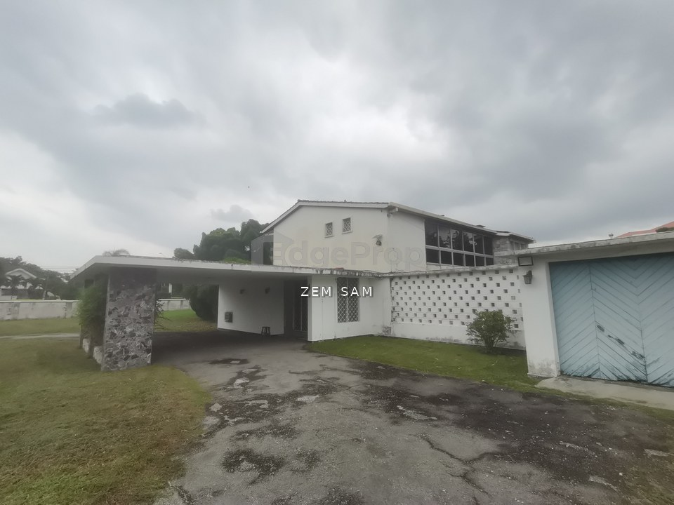 2 storey bungalow house with huge land at Ipoh town for sale, Perak, Ipoh