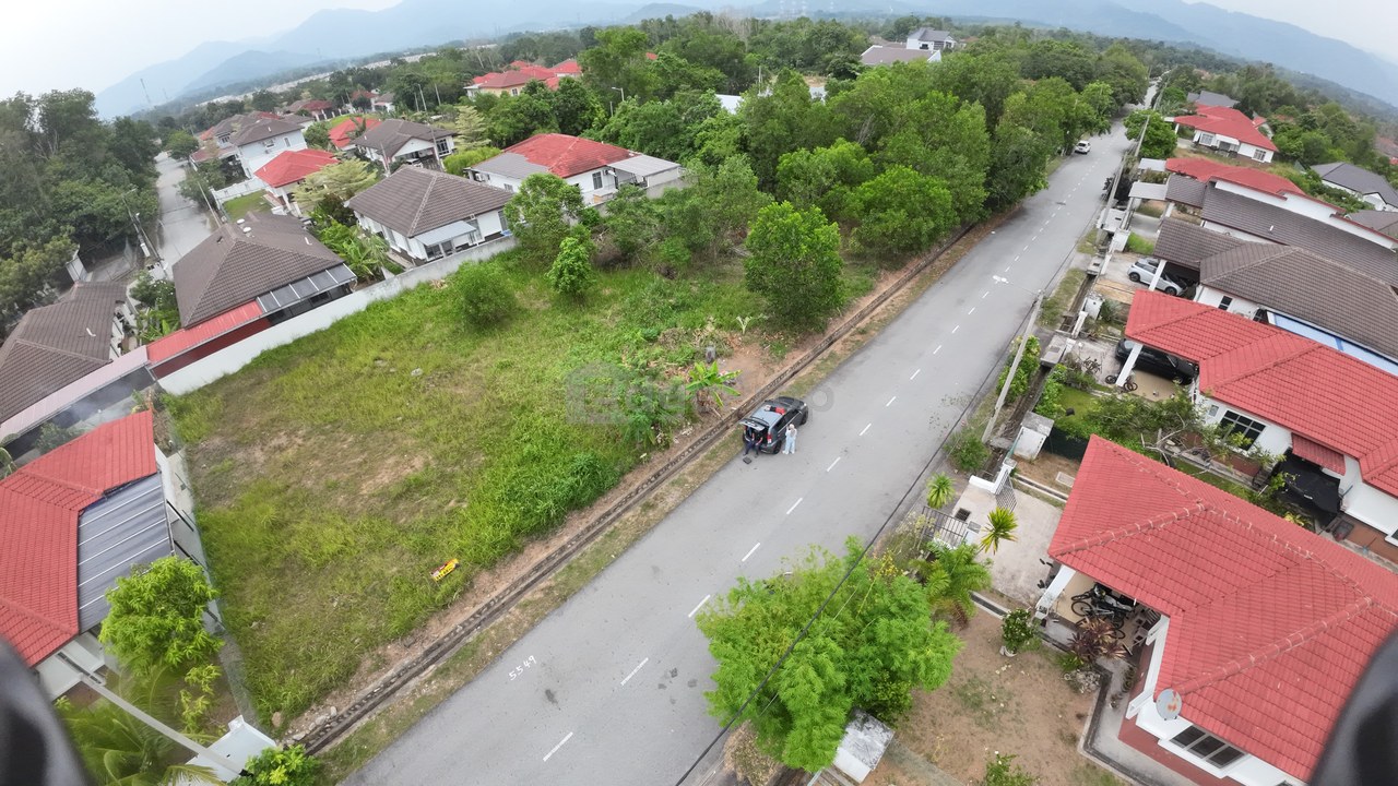 NON BUMI LOT Tanah Lot Banglow Tasik Senangin Lenggeng Seremban, Negeri Sembilan, Lenggeng