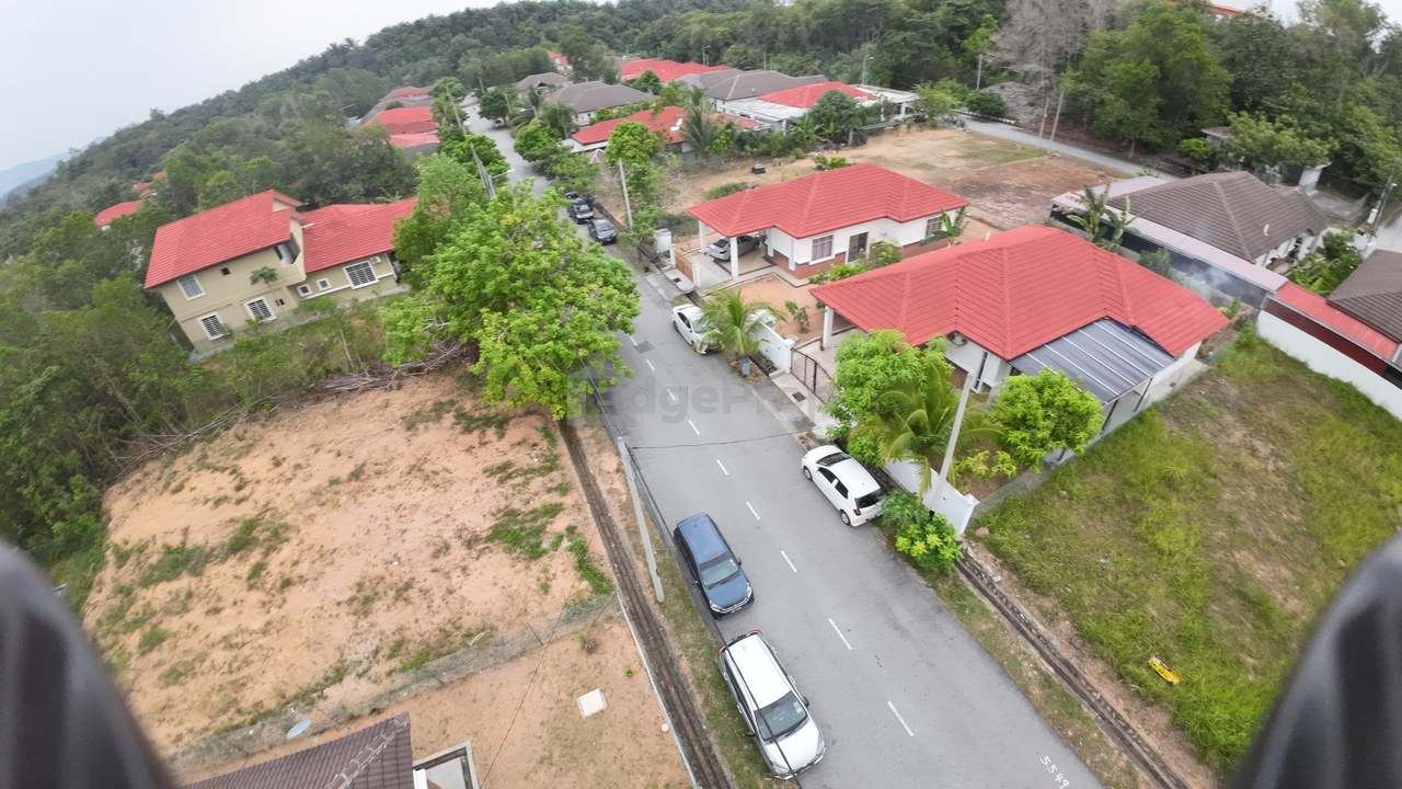 NON BUMI LOT Tanah Lot Banglow Tasik Senangin Lenggeng Seremban, Negeri Sembilan, Lenggeng