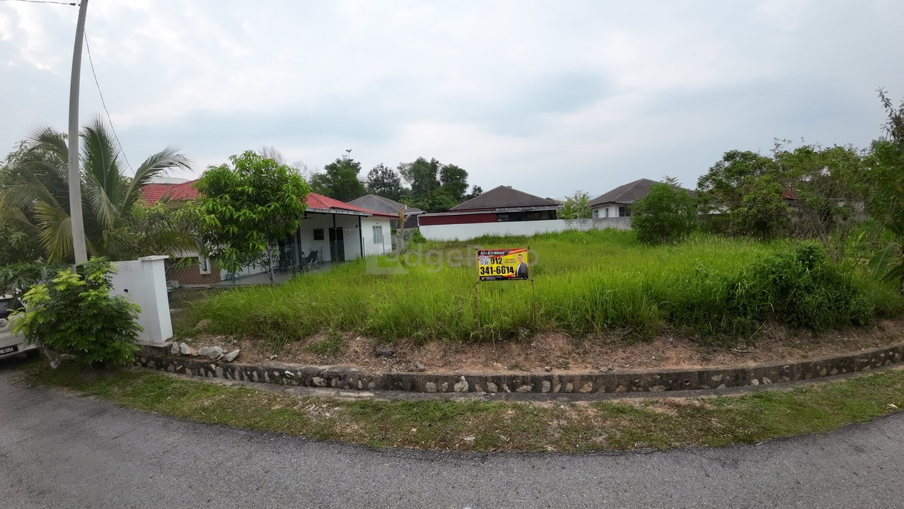 NON BUMI LOT Tanah Lot Banglow Tasik Senangin Lenggeng Seremban, Negeri Sembilan, Lenggeng