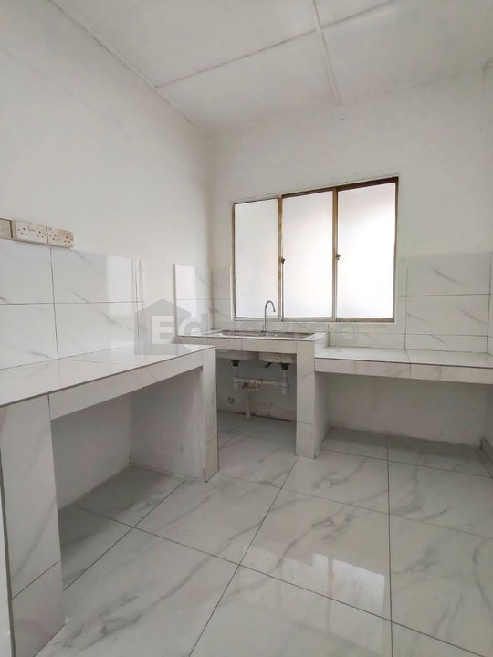 Flat Balau Taman Rinting Jalan Balau , Johor, Masai