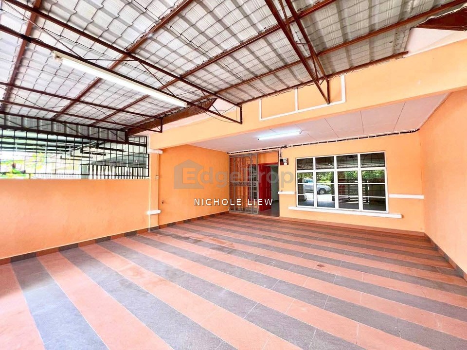 (FULL LOAN + GOOD CONDITION) 2 STOREY @ TAMAN PELANGI SEMENYIH, Selangor, Semenyih