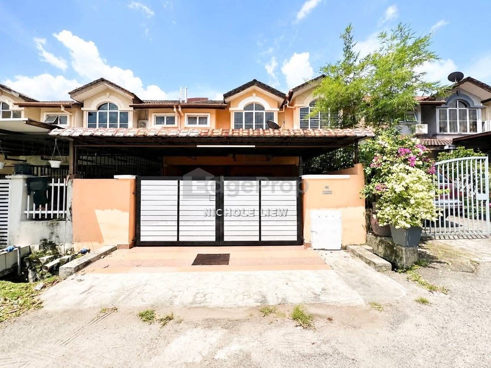 (FULL LOAN + GOOD CONDITION) 2 STOREY @ TAMAN PELANGI SEMENYIH, Selangor, Semenyih